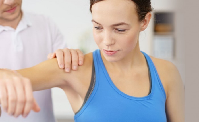 Растяжение и разрыв связок плечевого сустава: диагностика и лечение